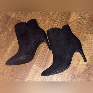 Scoop Elegant Black Suede Ankle Boots Pointed Heel